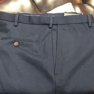 Men’s khaki in great gently used condition
